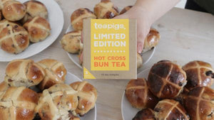 how to make vegan hot cross buns